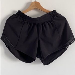 Lululemon Hottie Hot Shorts 4”